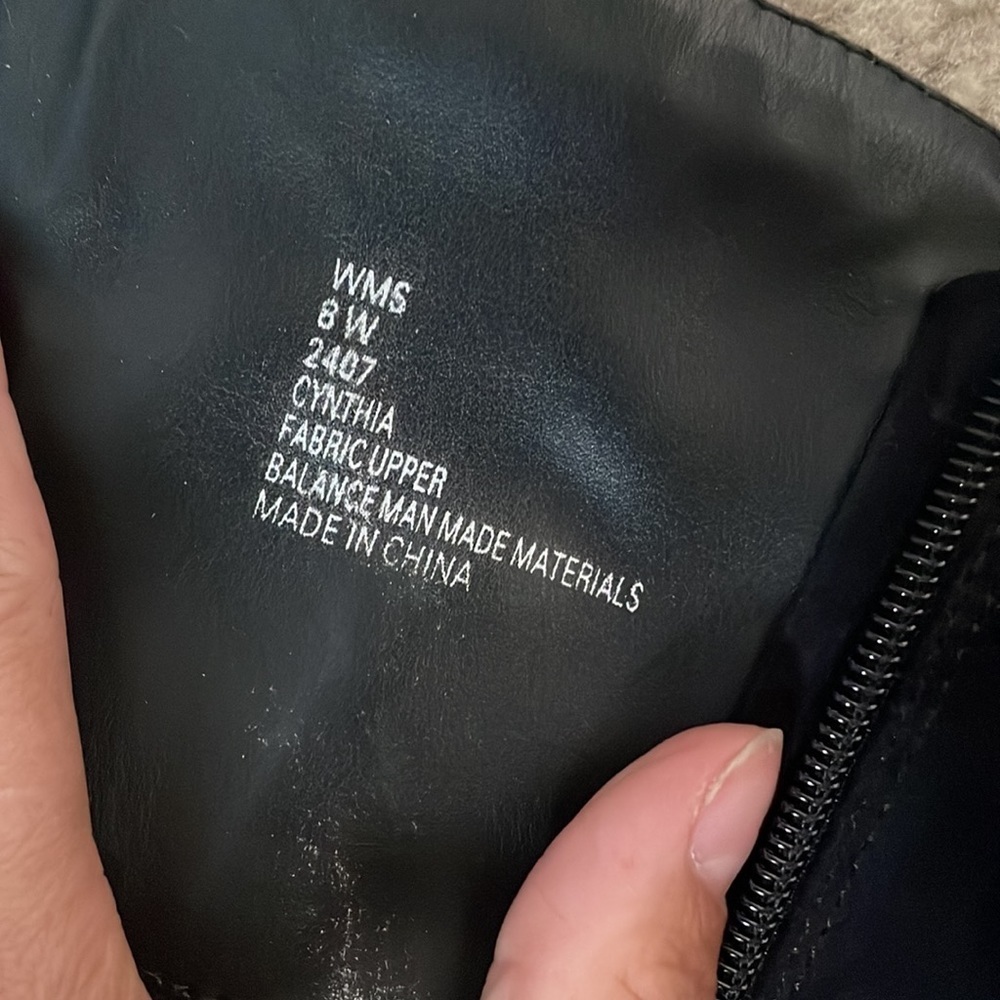 Long heeled  up the leg boots womens size 8​​​​​​ - Picture 7 of 7